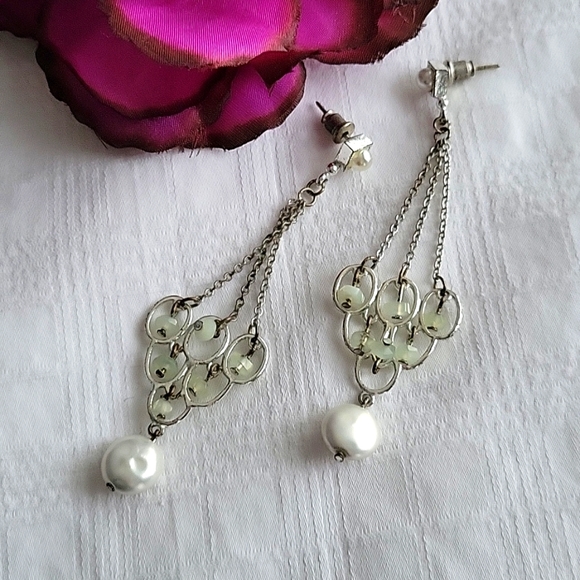 🔥3/$15 Chandelier earrings - Picture 1 of 2